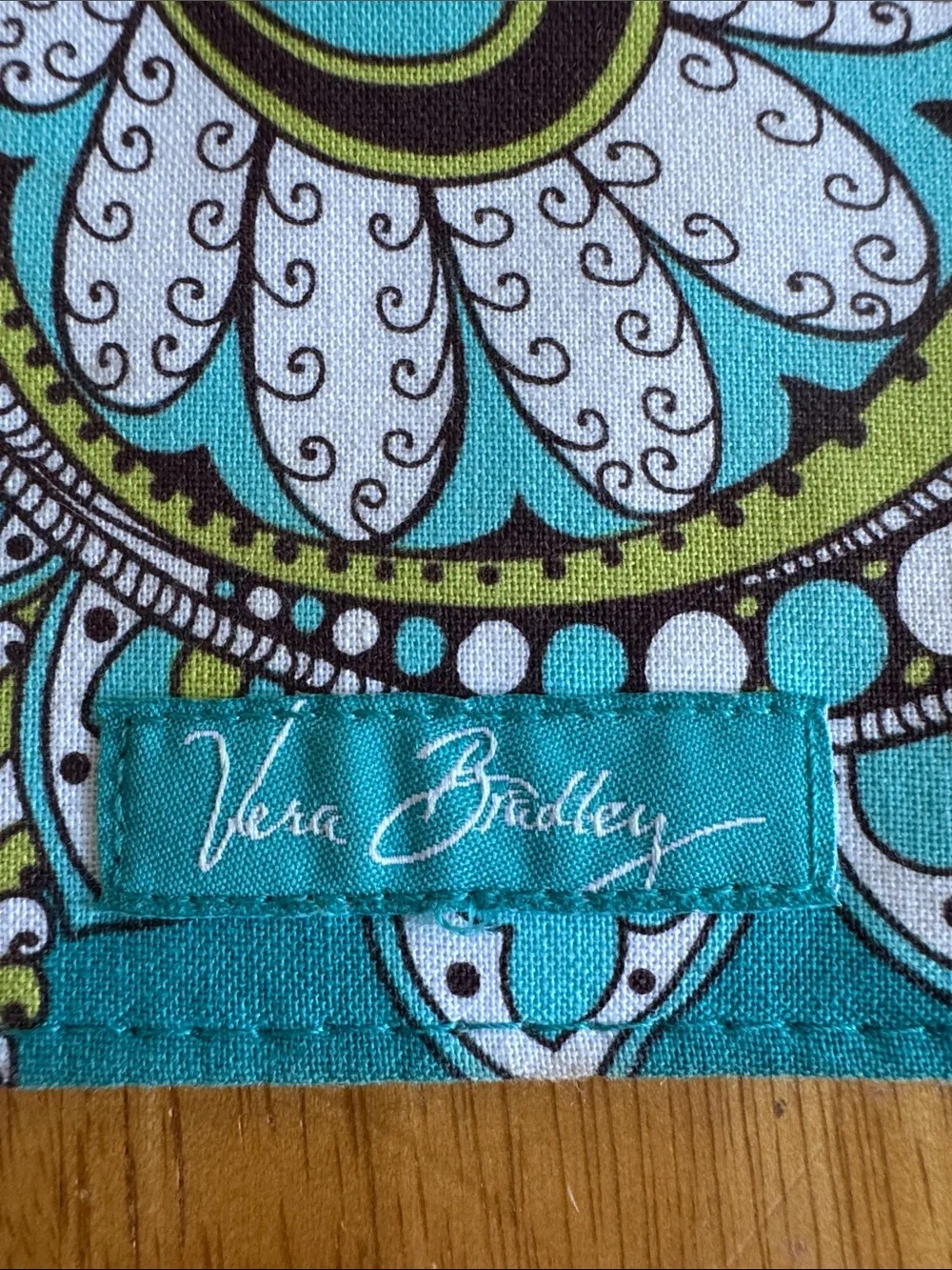 Retired Vera Bradley Peacock Paisley Pattern Checkbook Cover Teal Lime Green - Picture 6 of 6